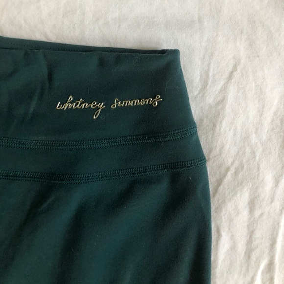 Whitney Simmons V2 Amazon Leggings - Picture 3 of 6